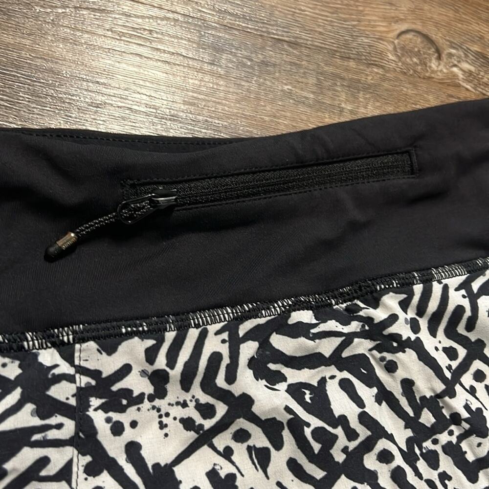 Lululemon pace rival skirt II brushed animal white black size 8*** rare*** - Picture 8 of 11